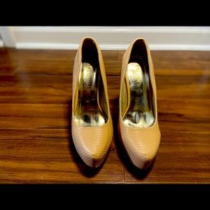 Liliana Tan/Nude Heels